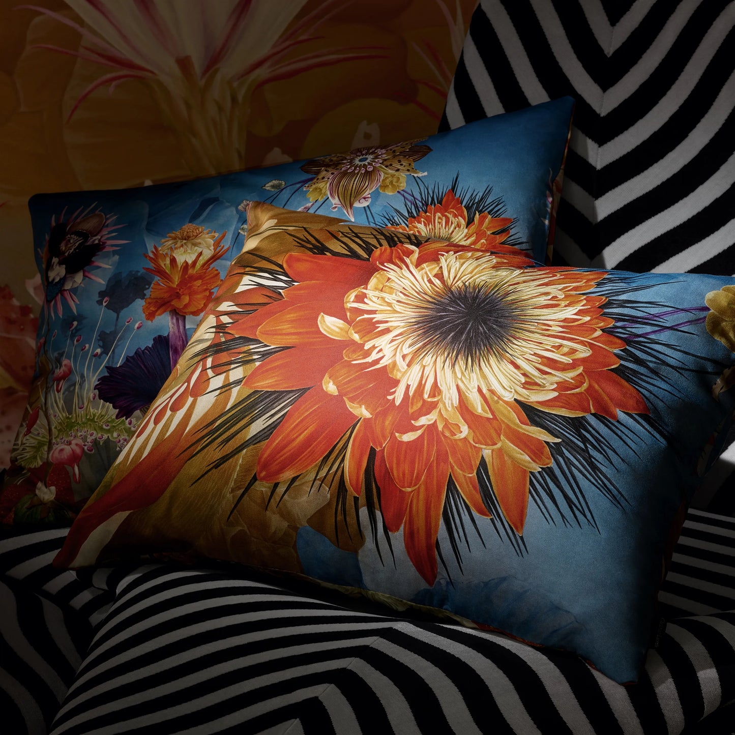 Surrearles'isme Mosaique Cushion