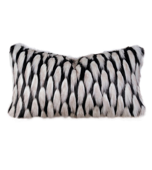 Jadis Onyx Decorative Pillow